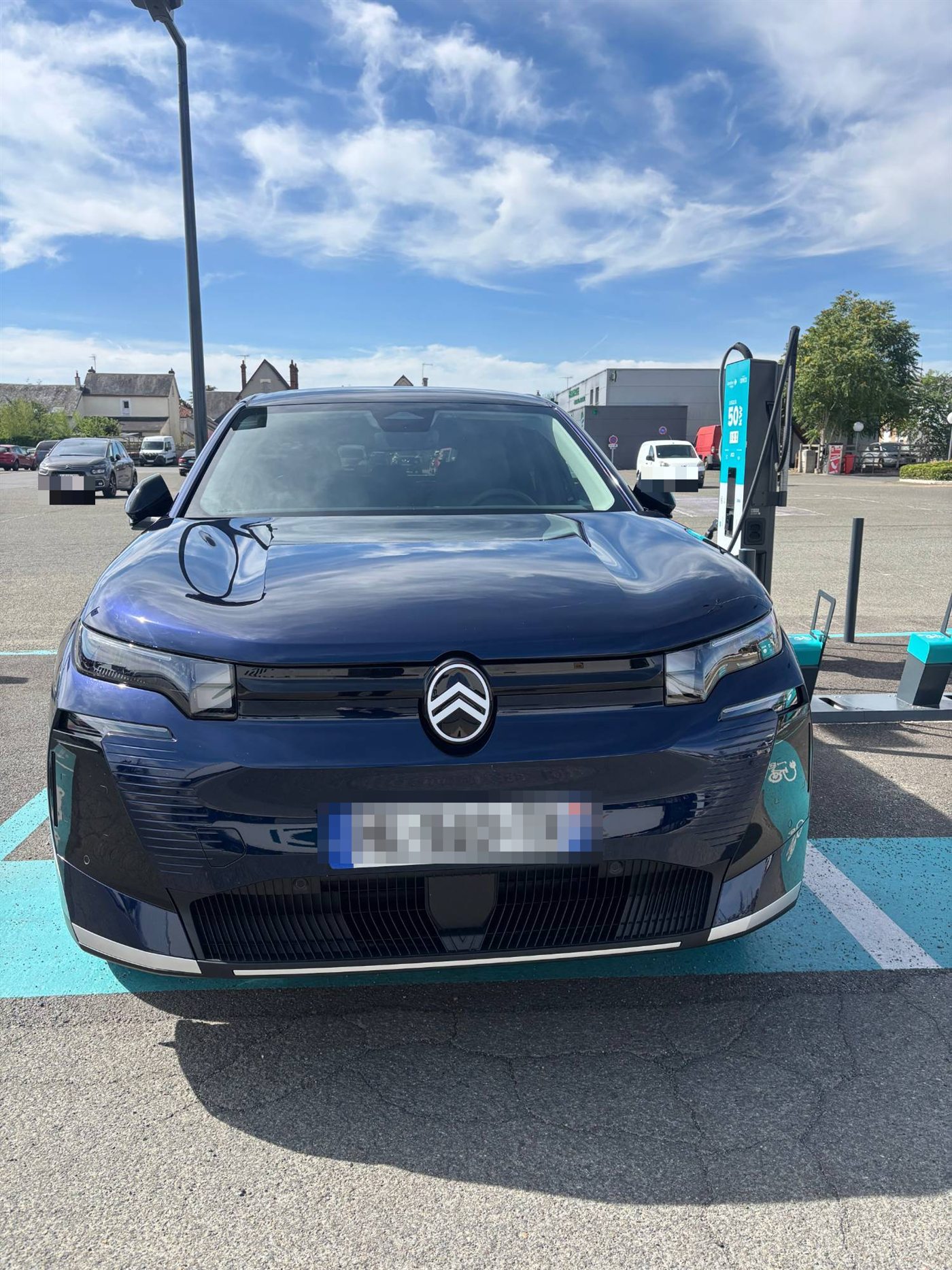 Citroën ë-C3 électrique bleue convoyée par KILOMETRE AUTO